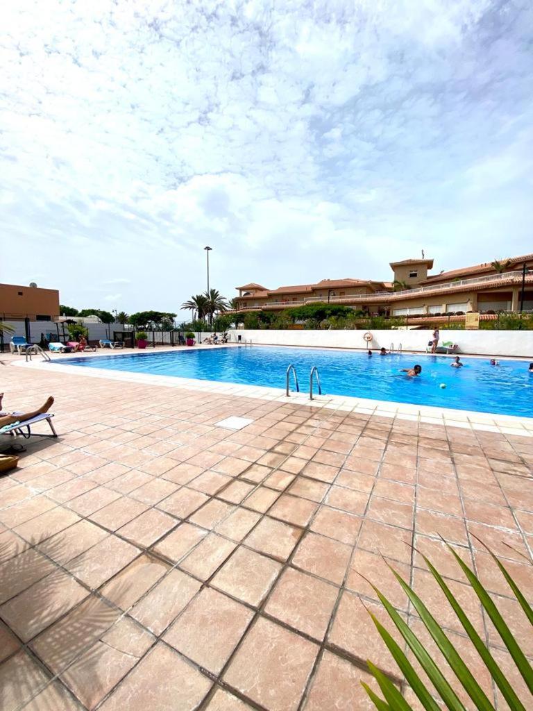 Stay Few Meters To Las Vistas Beach. Free Wifi. أرونا المظهر الخارجي الصورة